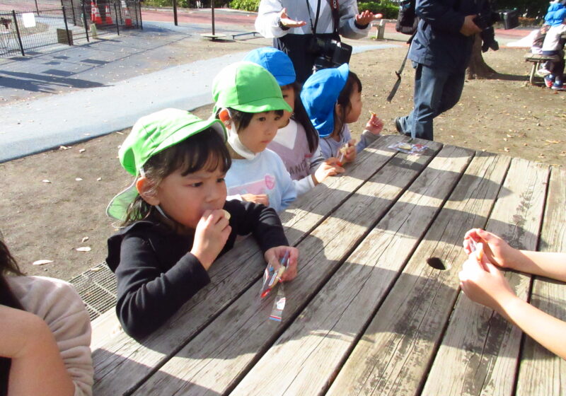 クッキーとおせんべいはおいしいんだけど…