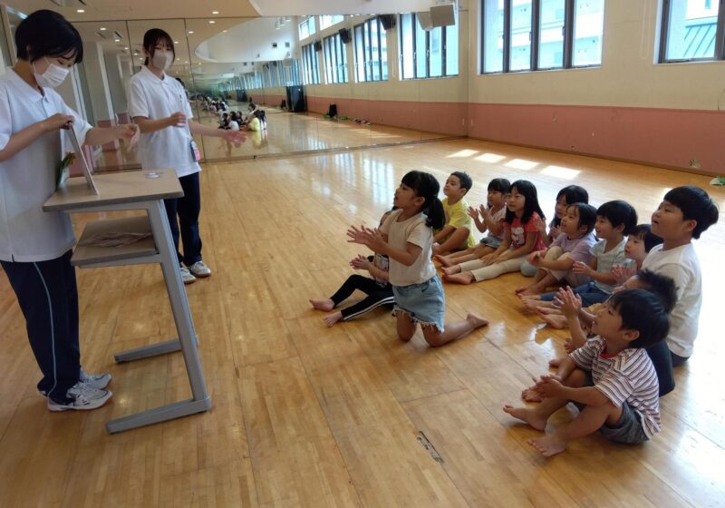 名古屋こども専門学校の学生さんによる「お楽しみ会」が開かれました🎉