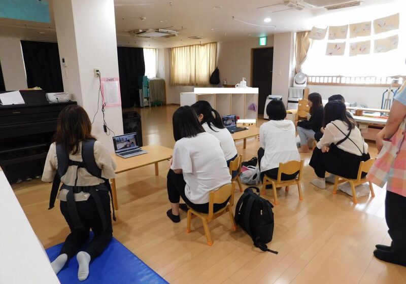 給食のビデオ上映・クラス会・試食会