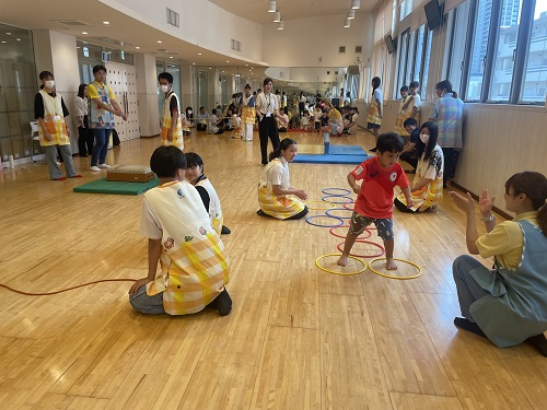 名古屋こども専門学校の夏祭りイベントに参加しました🎇<br />
ミニ運動会に参加して大盛り上がりでした🙌