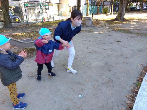 公園へ行きました😆
ふじさんのお山にのぼりました！やる気満々で山登りに挑戦します🔥
