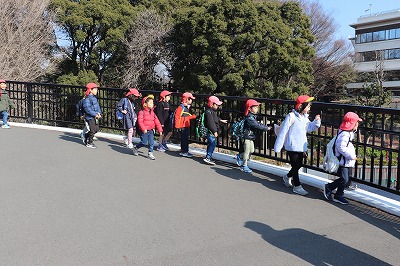 東園から西園へ。行きたかった爬虫類館は見つかるかな？